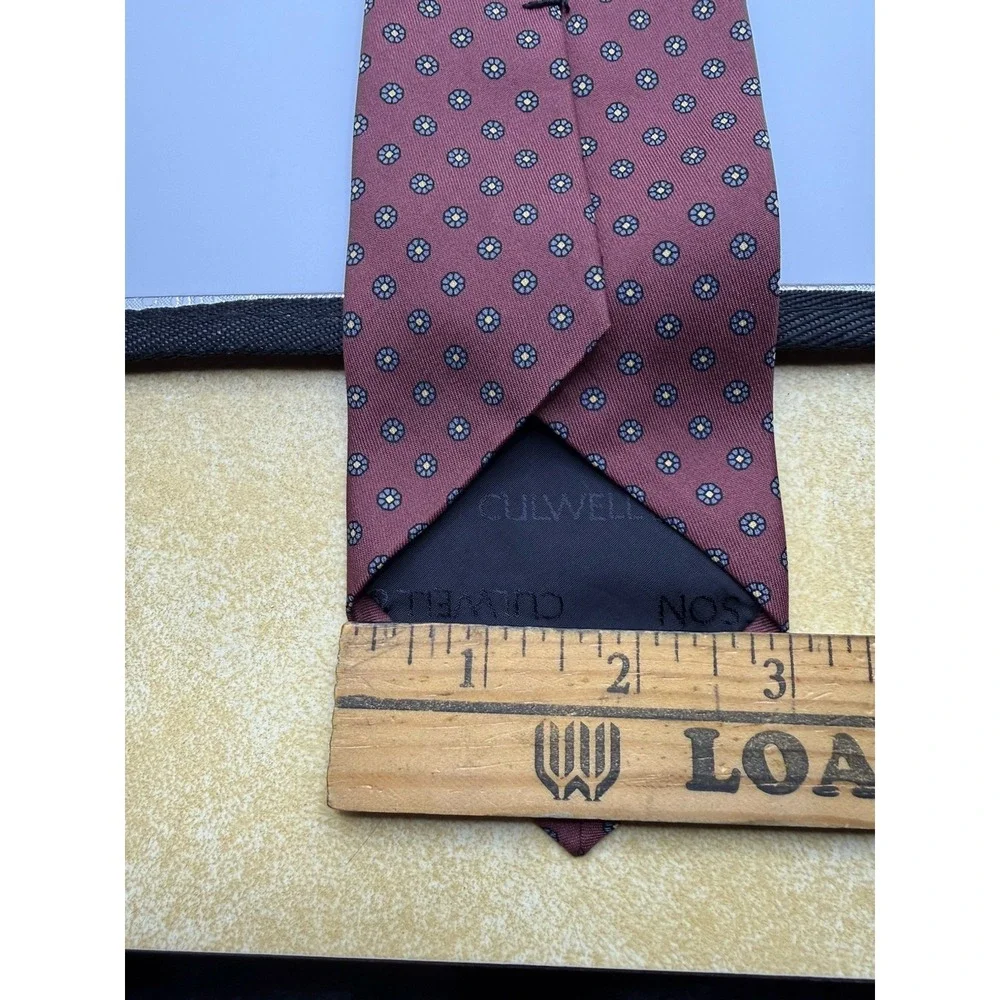 Robert Talbott Culwell‎ & Son Tie Salmon Medallion Hand Sewn England Silk 57